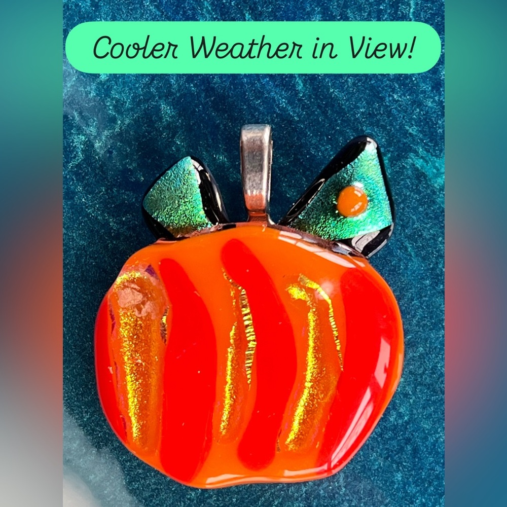 Bonnie’s Bling One of a Kind Fused Glass Jewelry and Accessories to Wear. - Picture 5 of 16